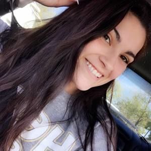 Meet your Posher, Hayley